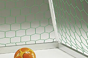 "WM-Fußballtornetz" aus Polypropylen hochfest mit wabenförmigen Maschen