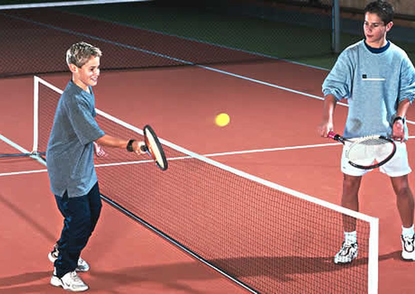 Kinder-Tennisnetz aus Polypropylen hochfest mit seitlichen Tarpaulin-Taschen