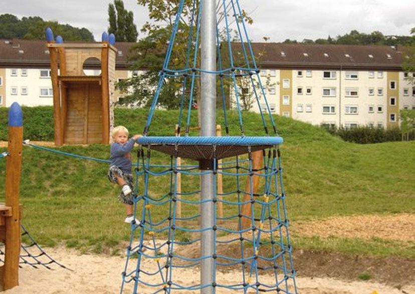 Kind Seilspielgeräte NETZTURM „SIXT VON ARMIN“